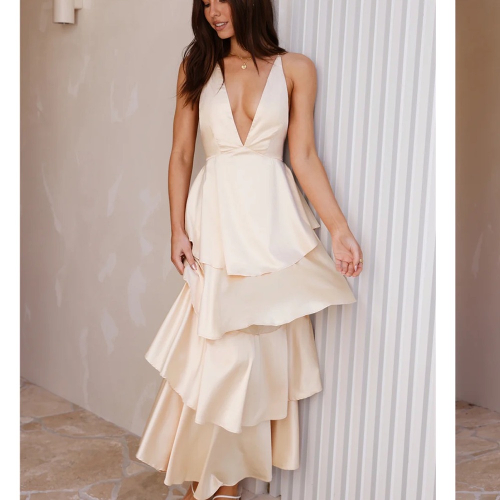 Elegant Cream Gold Layered Dress